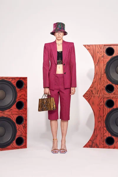 Look 19